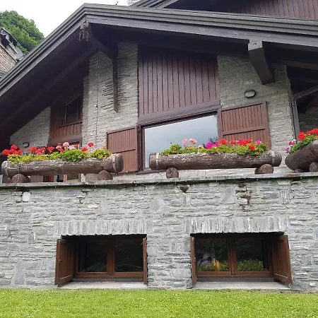 Chalet Courmayeur Monte Bianco Chalet *